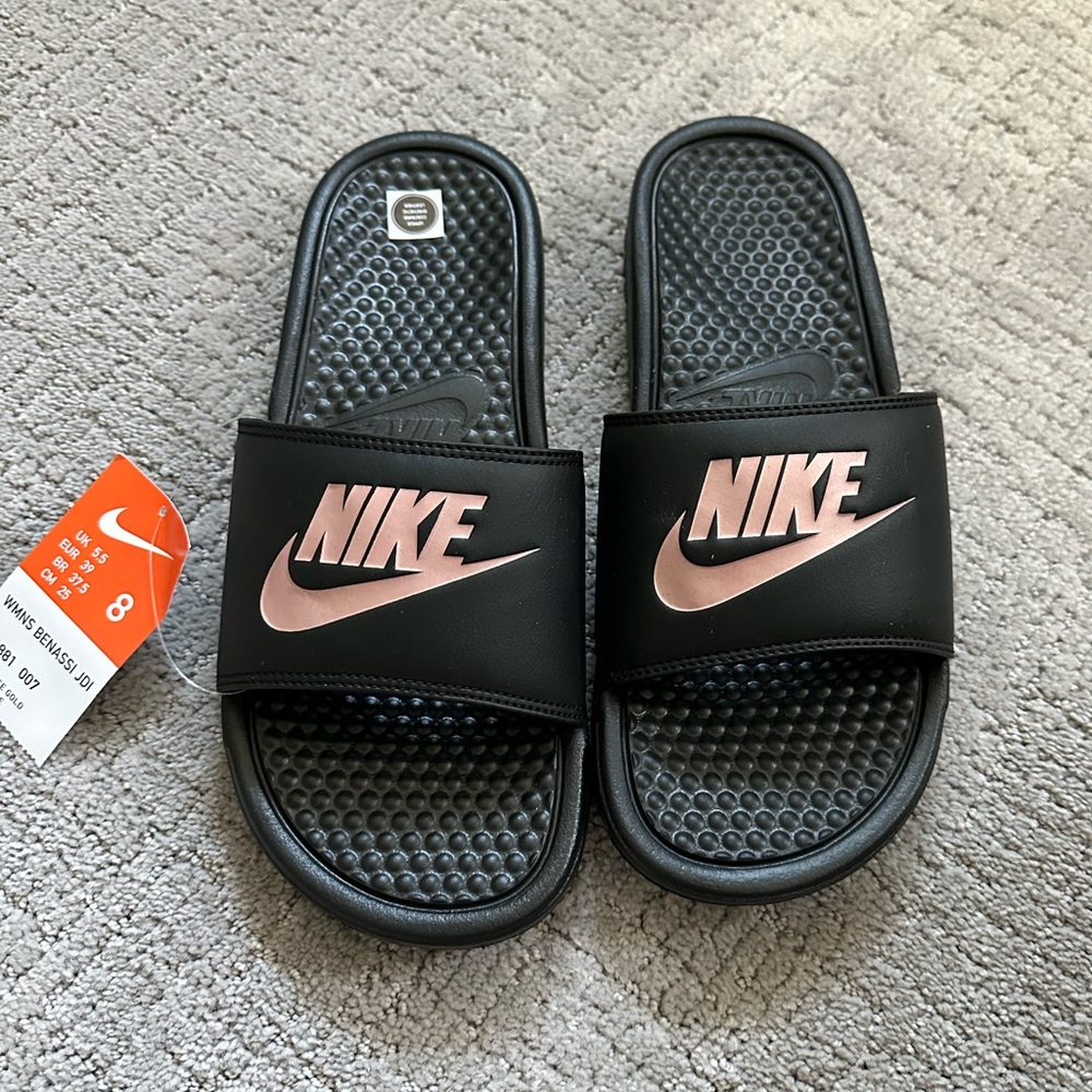 NIKE BENASSI SLIDES